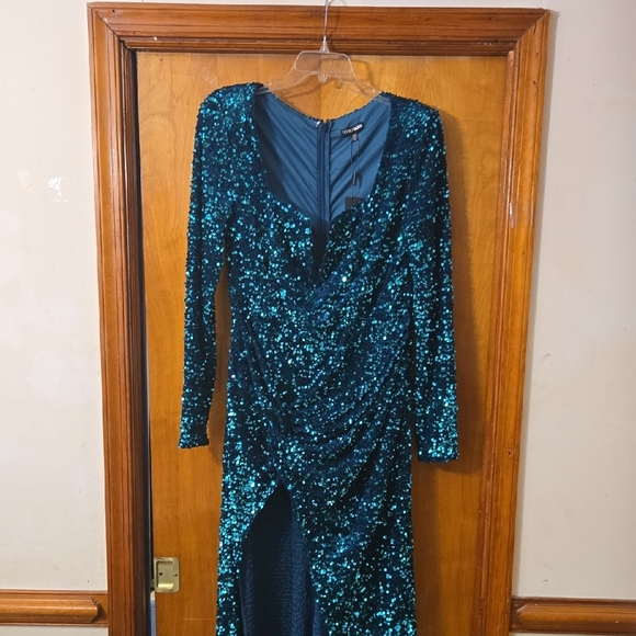 NWT Shiloh Sequin Long Sleeve Dress 2X - Picture 4 of 11